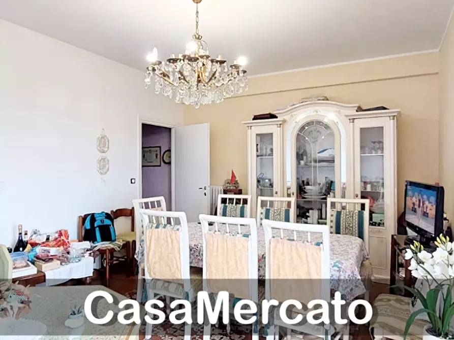 Immagine 6 di Bilocale in vendita  in Via Lucatelli a Rocca Di Papa