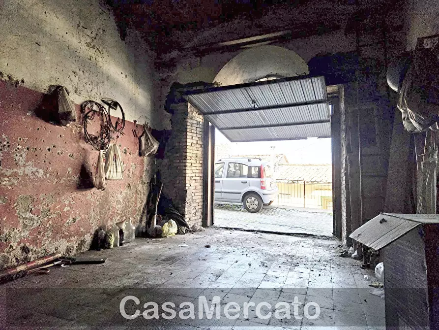 Immagine 5 di Garage in vendita  in Via Stefano De Rossi a Rocca Di Papa