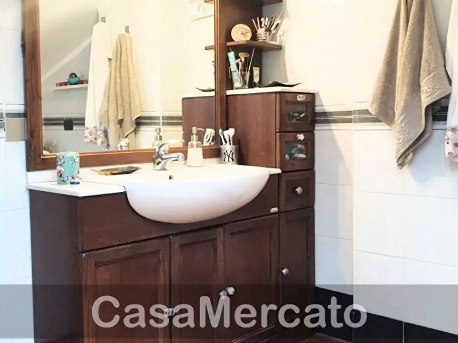 Immagine 23 di Trilocale in vendita  in Via Aldo Gargano a Marino