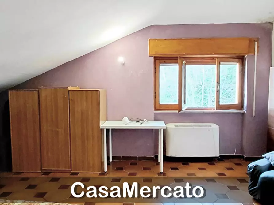 Immagine 16 di Trilocale in vendita  in Via Roma a Rocca Di Papa