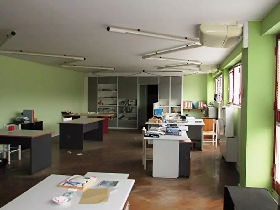 Immagine 18 di Ufficio in vendita  in VIA OTTONI 17 a Matelica