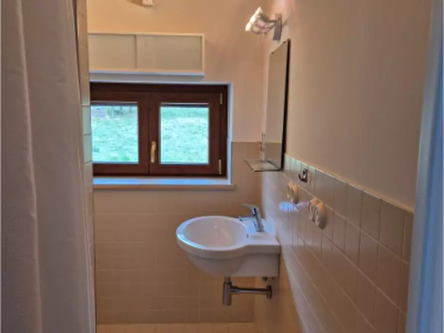 Immagine 19 di Rustico / casale in vendita  in VILLA CASALICCHIO s.n.c. a Amandola