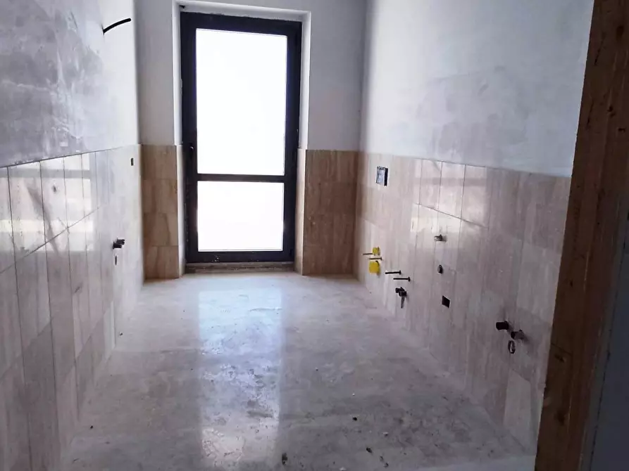 Immagine 29 di Palazzo in vendita  a Spinetoli