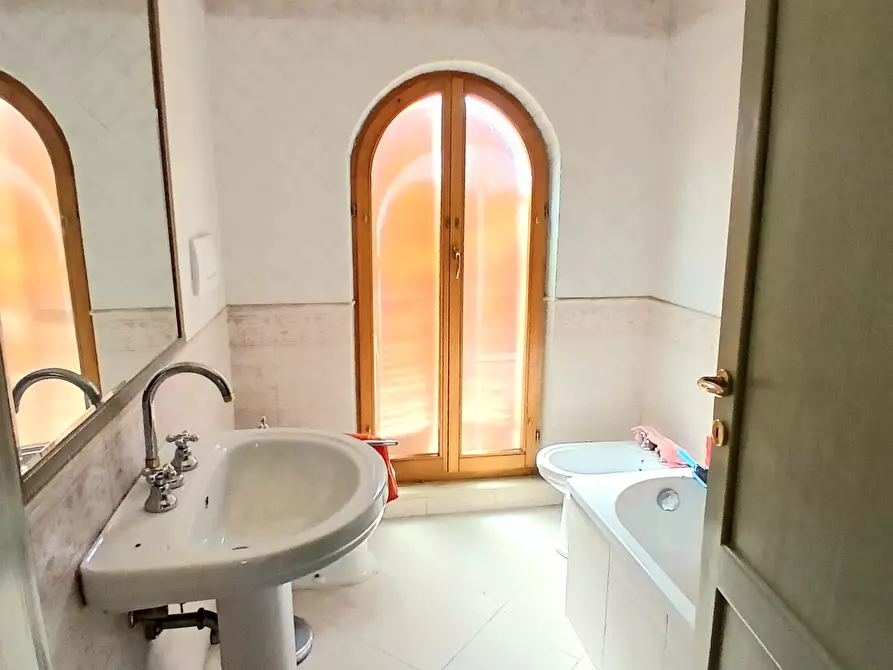 Immagine 77 di Casa indipendente in vendita  a Ancarano