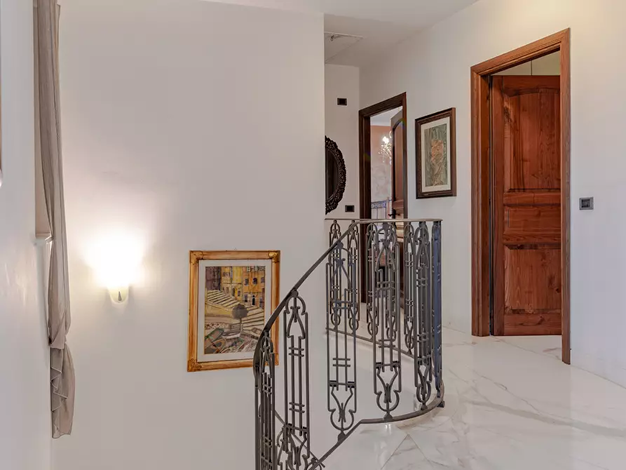 Immagine 42 di Casa indipendente in vendita  a Sarzana