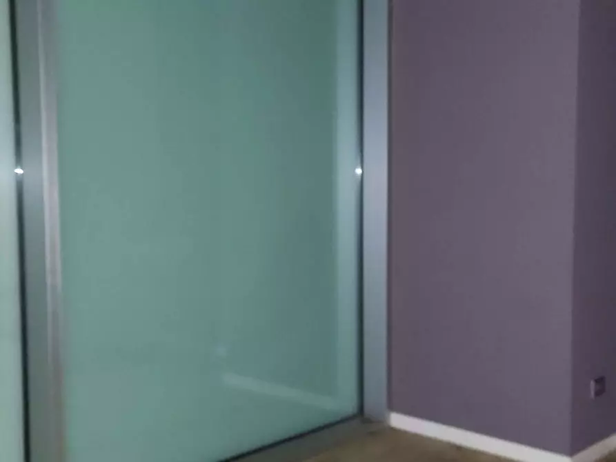 Immagine 8 di Locale commerciale in vendita  in Contrada Pace a Tolentino