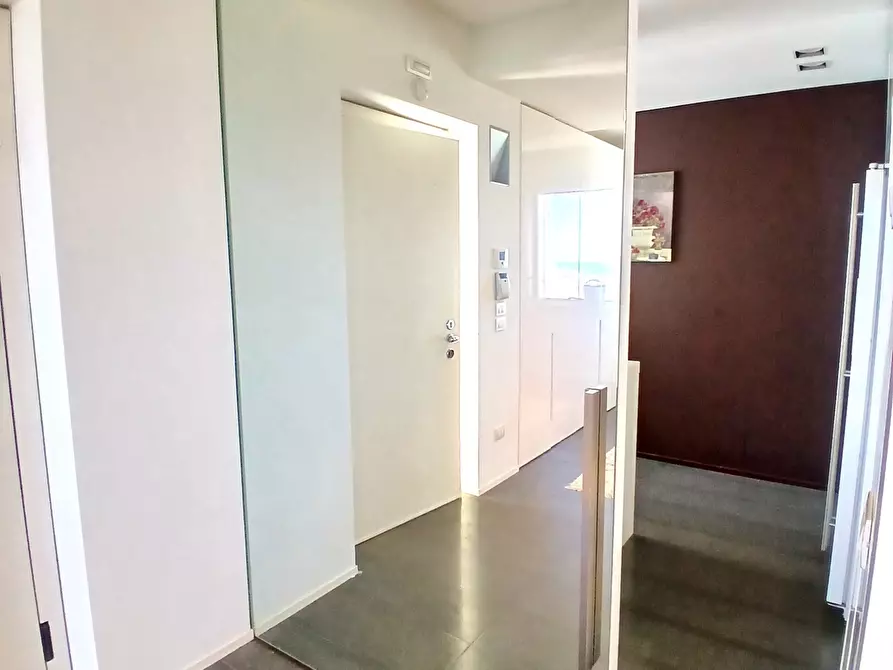 Immagine 24 di Villa in vendita  a San Benedetto Del Tronto