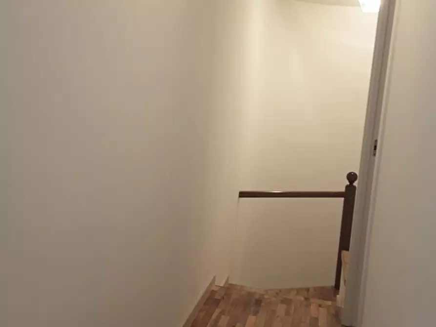 Immagine 11 di Casa indipendente in vendita  a Ascoli Piceno