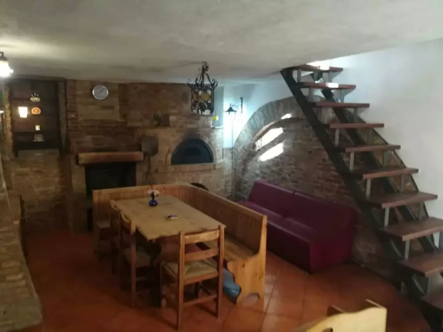 Immagine 17 di Casa indipendente in vendita  a Fermo