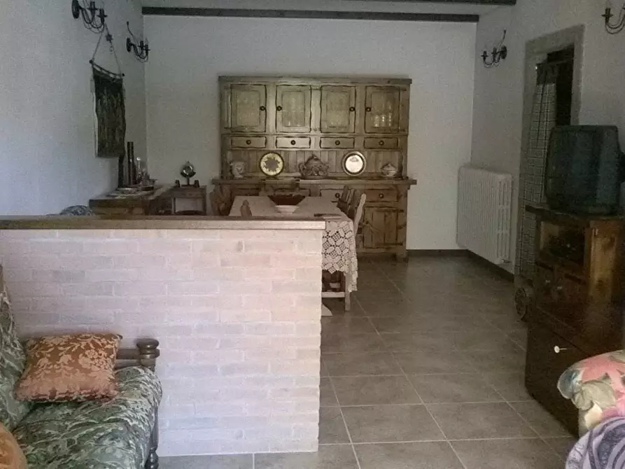 Immagine 40 di Villa in vendita  a Campli