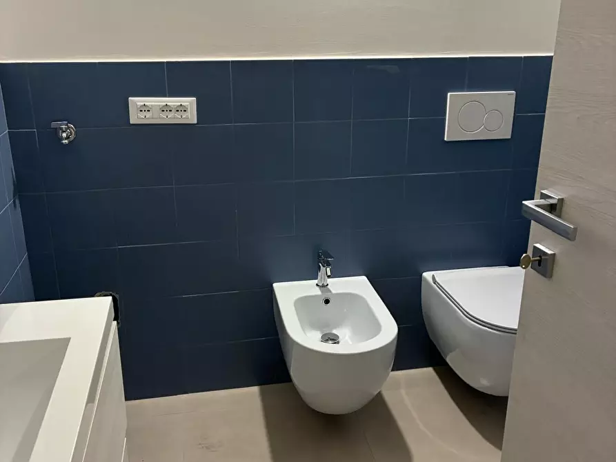 Immagine 19 di Quadrilocale in affitto  a San Benedetto Del Tronto