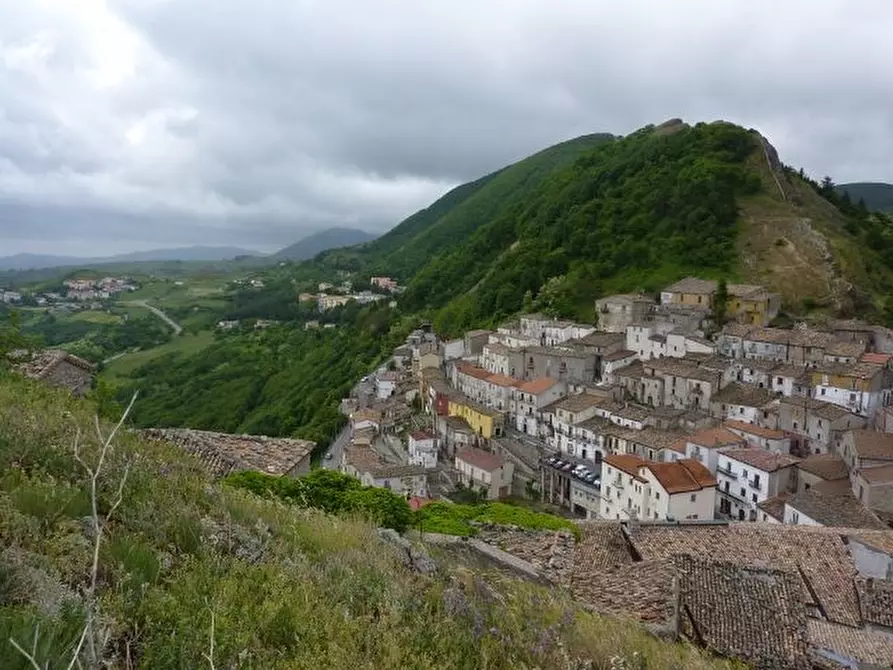 Immagine 21 di Quadrilocale in vendita  in VIA ARIOSTO a San Fele