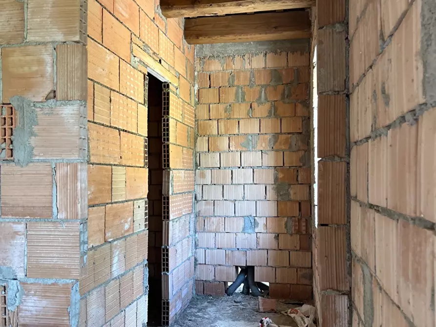 Immagine 18 di Rustico / casale in vendita  a Ripatransone