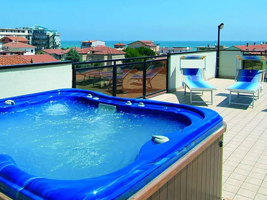 Immagine 3 di Residence in vendita  a Tortoreto