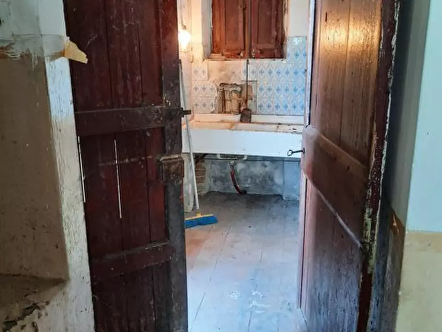 Immagine 32 di Rustico / casale in vendita  a Carassai