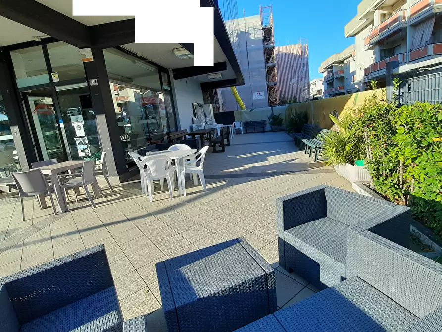 Immagine 26 di Bar / Ristorante in vendita  a Martinsicuro