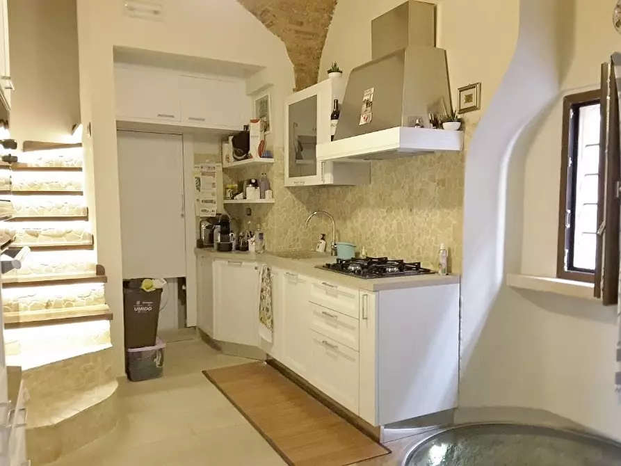 Immagine 2 di Casa indipendente in vendita  a Ascoli Piceno