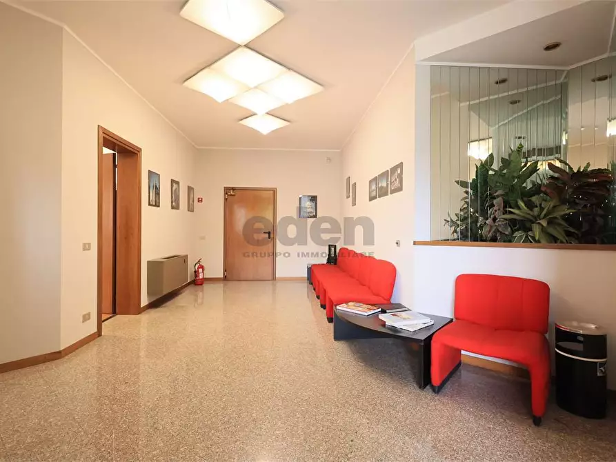 Immagine 13 di Ufficio in affitto  in Via Vittorio Bottego 49 a Modena