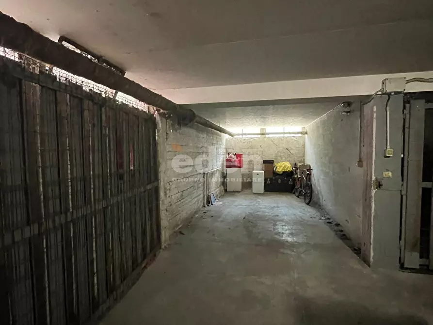 Immagine 6 di Garage in vendita  in Via Emilia Ovest 194 a Modena