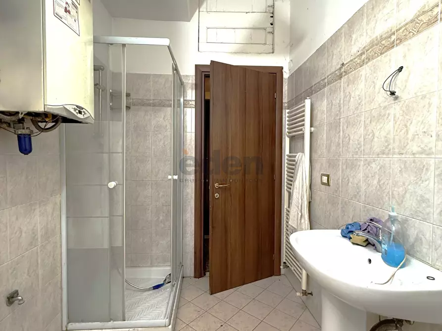 Immagine 31 di Quadrilocale in vendita  a Modena