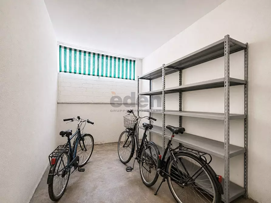 Immagine 23 di Quadrilocale in vendita  in Via Marie Curie 2 a Modena