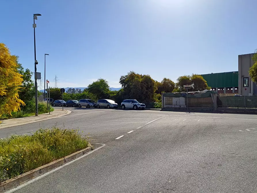 Immagine 13 di Terreno industriale in vendita  a Selargius