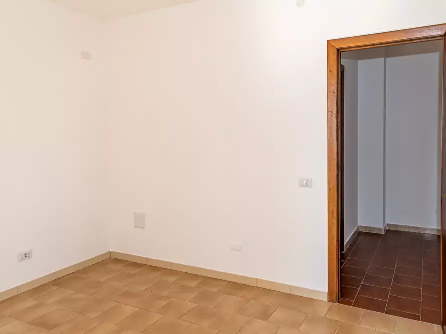 Immagine 13 di Ufficio in affitto  a Quartu Sant'elena