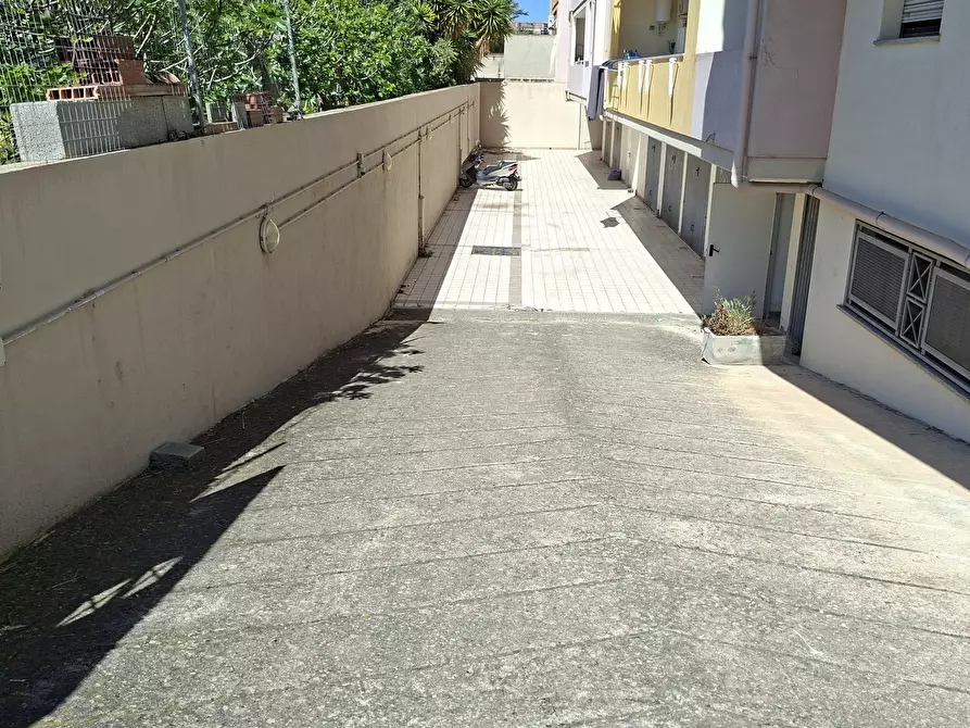 Immagine 5 di Garage in vendita  a Quartucciu