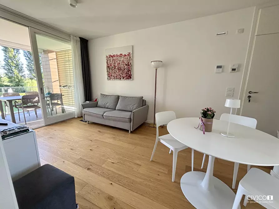 Immagine 11 di Casa semindipendente in vendita  in Via Ivone Grassetto a Jesolo