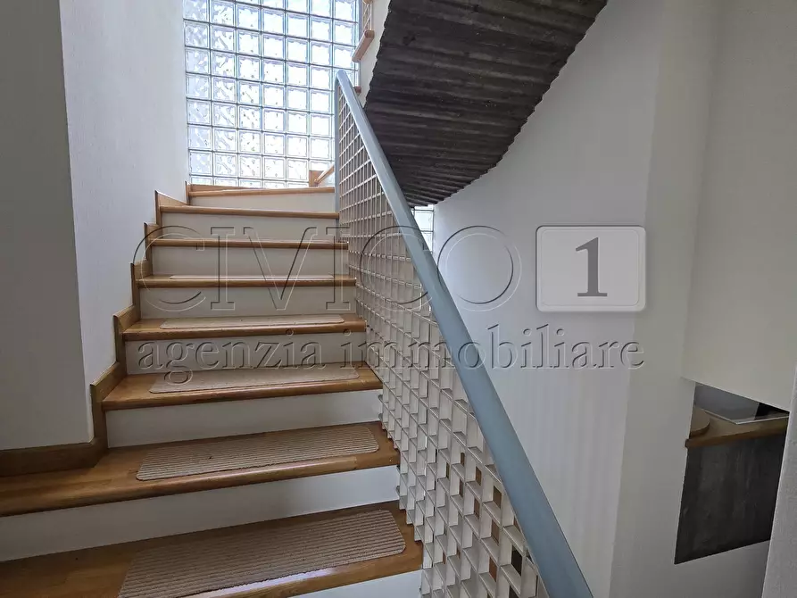 Immagine 14 di Casa bifamiliare in vendita  a Torri Di Quartesolo