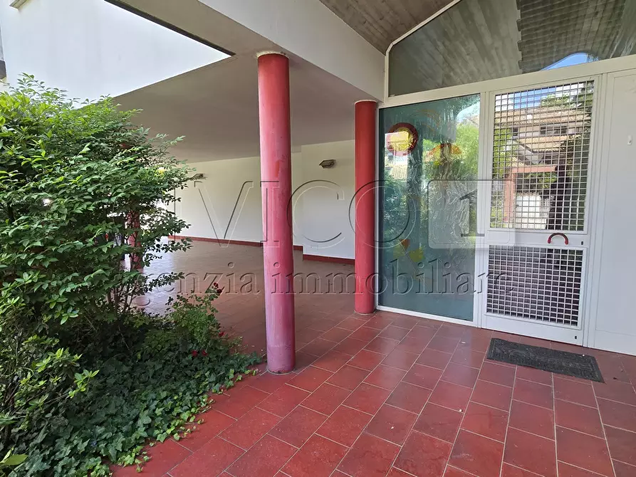 Immagine 3 di Casa bifamiliare in vendita  a Torri Di Quartesolo