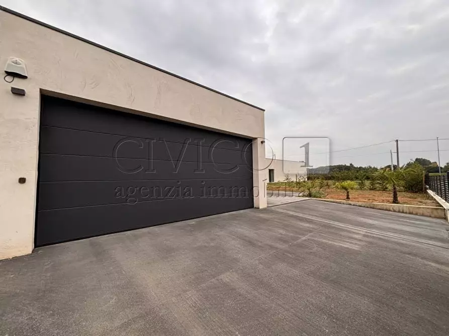 Immagine 24 di Villa in vendita  in Via Chiesa Nuova a Longare