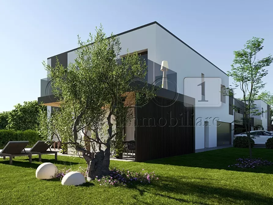 Immagine 17 di Porzione di casa in vendita  in Via Grazia Deledda a Padova