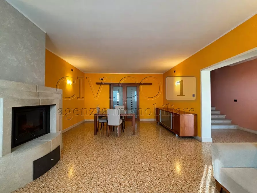 Immagine 7 di Porzione di casa in vendita  in Via Ore 7 a Barbarano Mossano