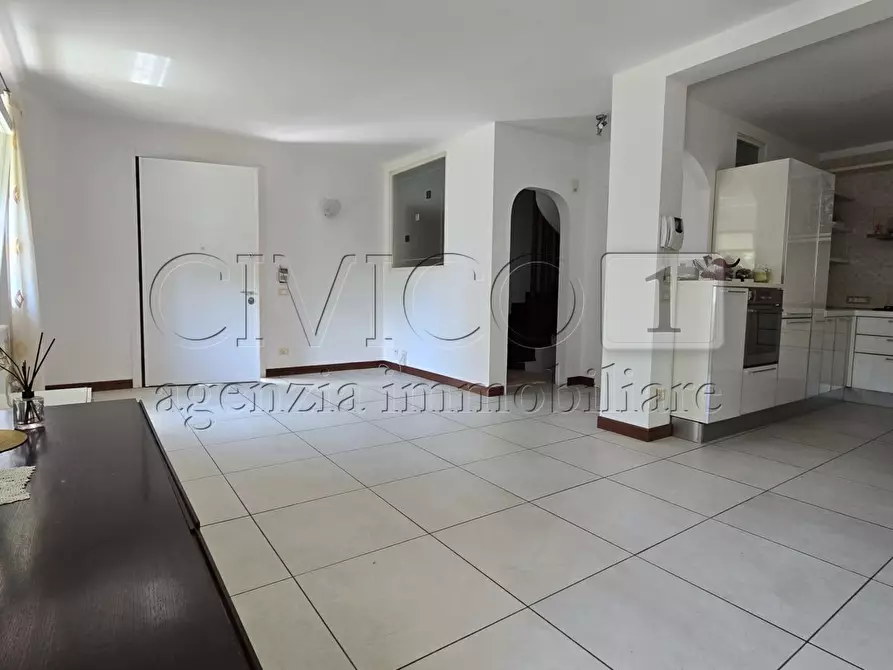 Immagine 8 di Casa bifamiliare in vendita  in via dei Fanti 164 a Torri Di Quartesolo