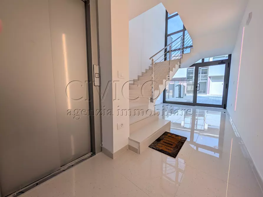 Immagine 2 di Appartamento in vendita  in Via Secula a Longare