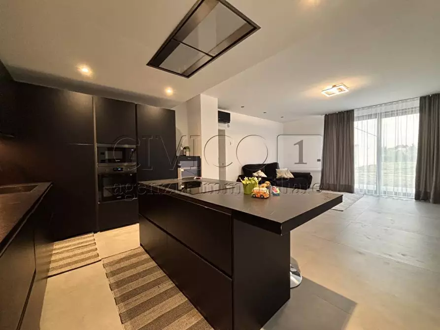 Immagine 3 di Villa in vendita  in Via Chiesa Nuova a Longare