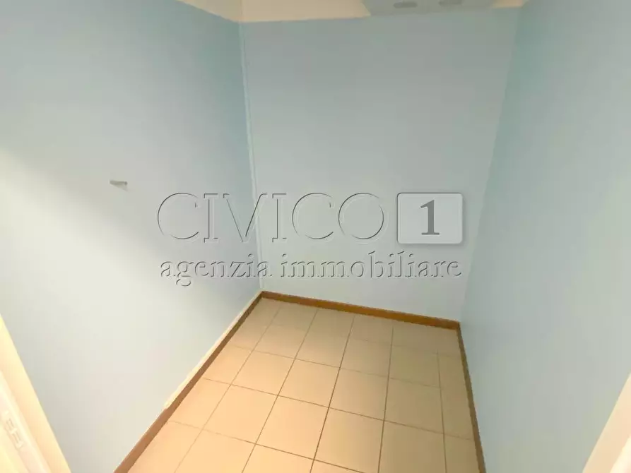Immagine 3 di Ufficio in affitto  in Via Italia Unita 1 a Torri Di Quartesolo
