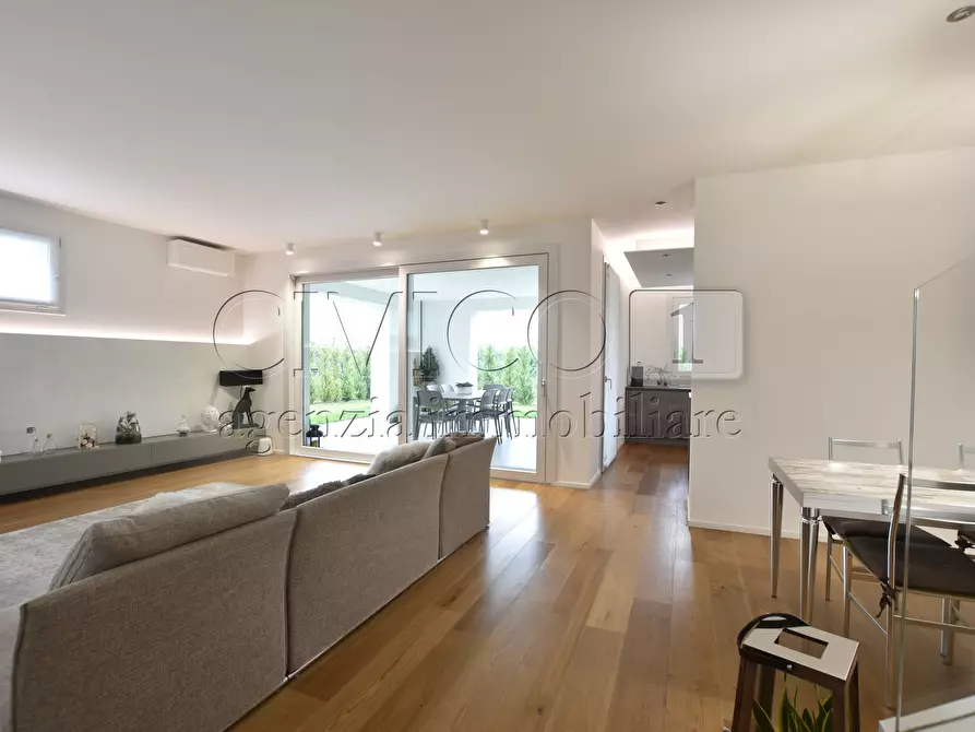 Immagine 5 di Casa bifamiliare in vendita  in Via Torrossa a Camisano Vicentino