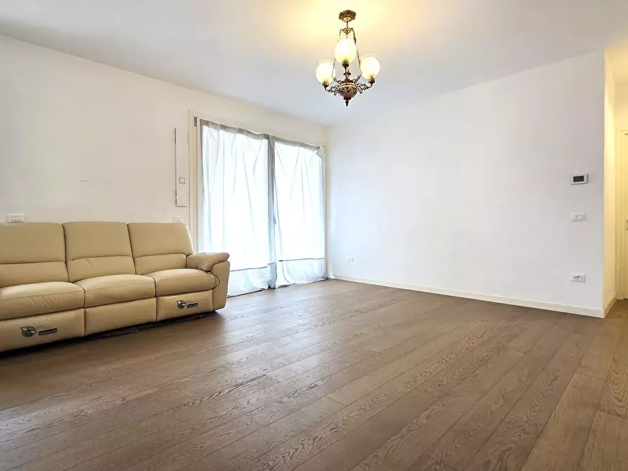 Immagine 8 di Appartamento in vendita  in Via Domenico Meschinelli 71 a Vicenza