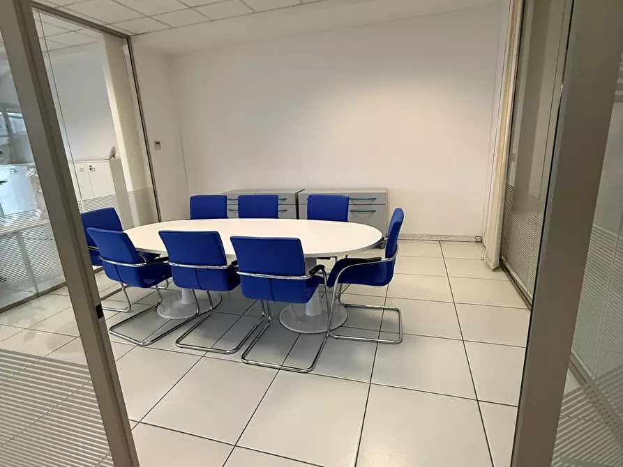 Immagine 14 di Ufficio in affitto  in Via Sempione 30 a Vergiate