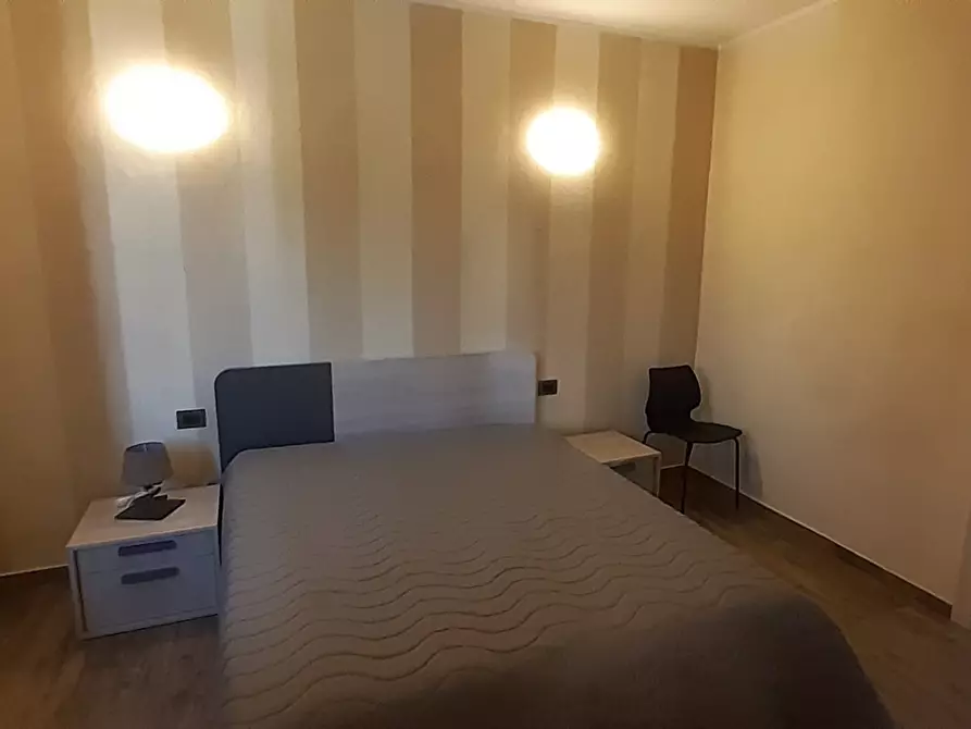 Immagine 11 di Bilocale in affitto  in piazza Unità d'Italia 10 a Varano Borghi