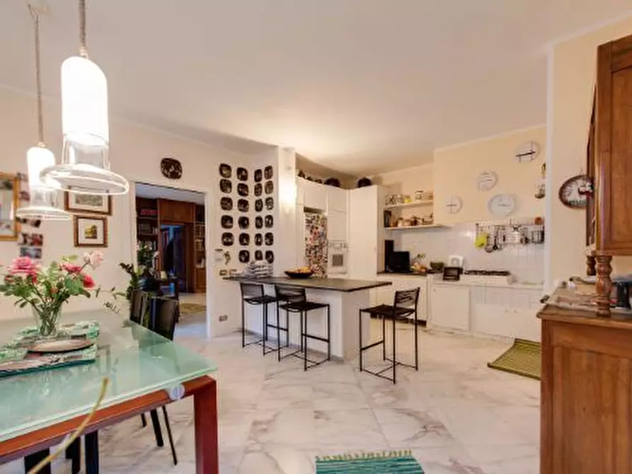 Immagine 25 di Villa in vendita  in Via Privata Villa Ceci 21 a Carrara