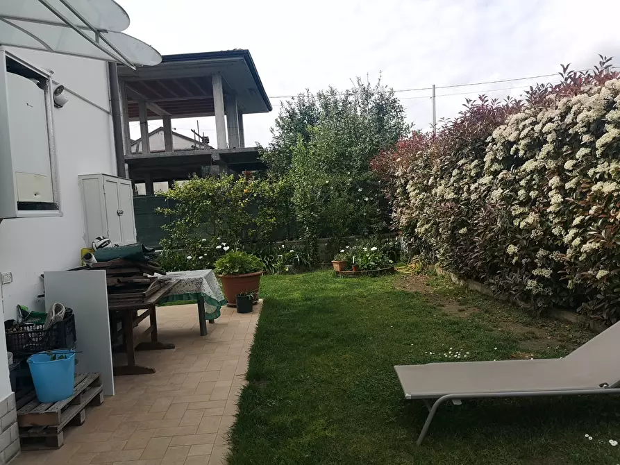 Immagine 6 di Villa in vendita  in Via Del Bozzo Nord 10 a Massa