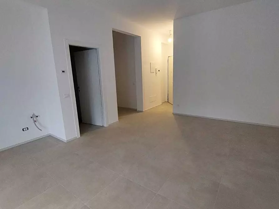 Immagine 11 di Casa semindipendente in vendita  in Strada Statale 1 262 a Ortonovo