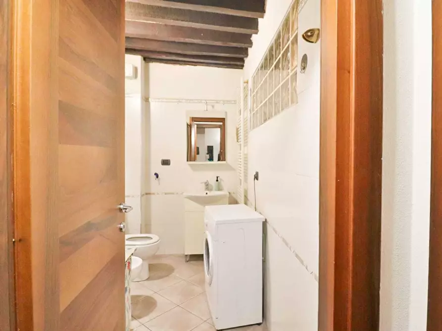 Immagine 4 di Bilocale in vendita  in Piazza di Basilicanova a Parma