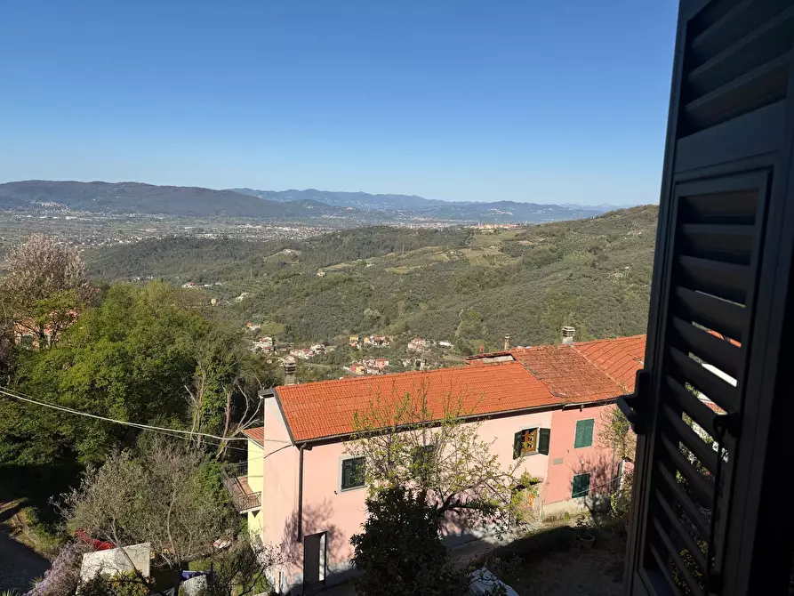 Immagine 3 di Casa semindipendente in vendita  in Vicolo San Lorenzo 2 a Ortonovo