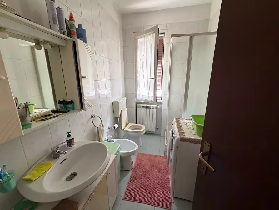 Immagine 10 di Casa semindipendente in vendita  in Via Nave 17 a Sarzana