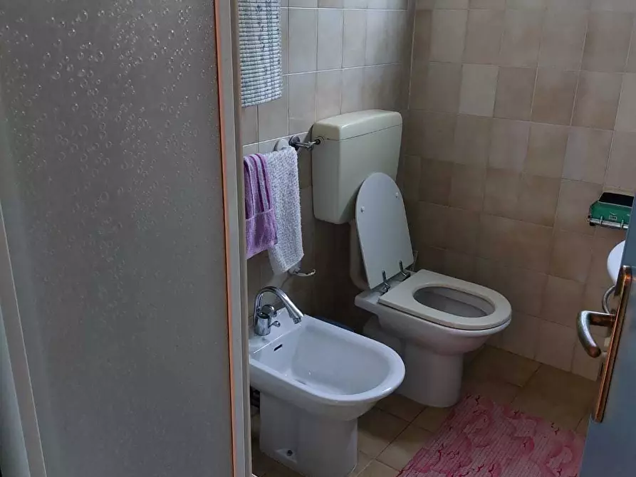 Immagine 15 di Bilocale in vendita  in Viale Galileo Galilei 133 a Carrara