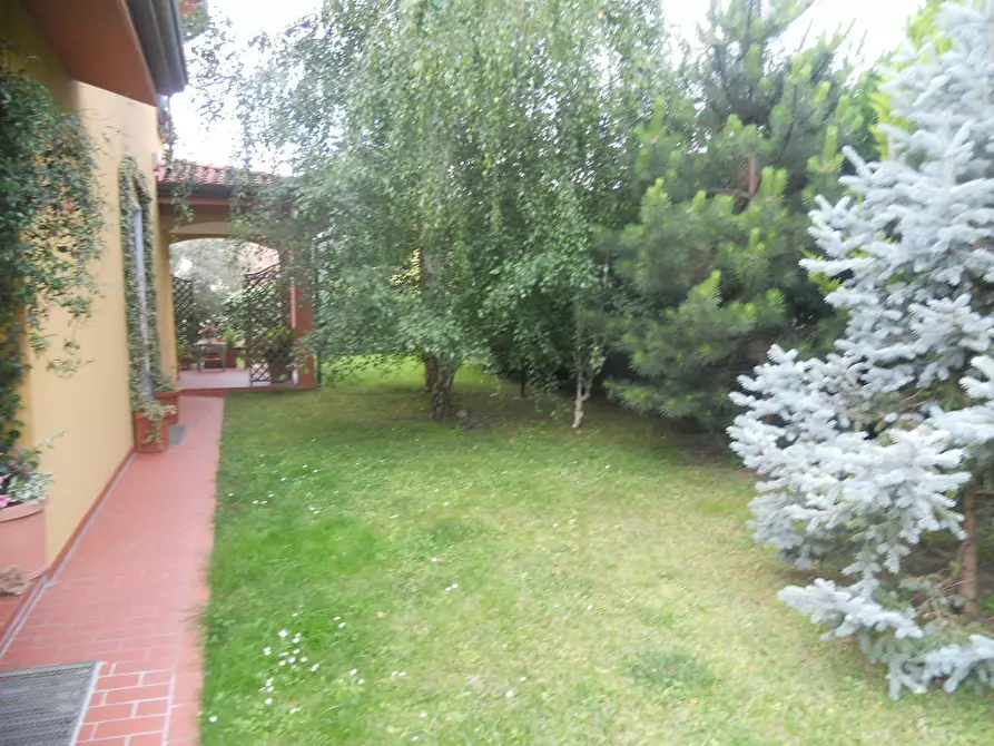 Immagine 8 di Casa semindipendente in vendita  in Via Caffaggiola 37 a Ortonovo